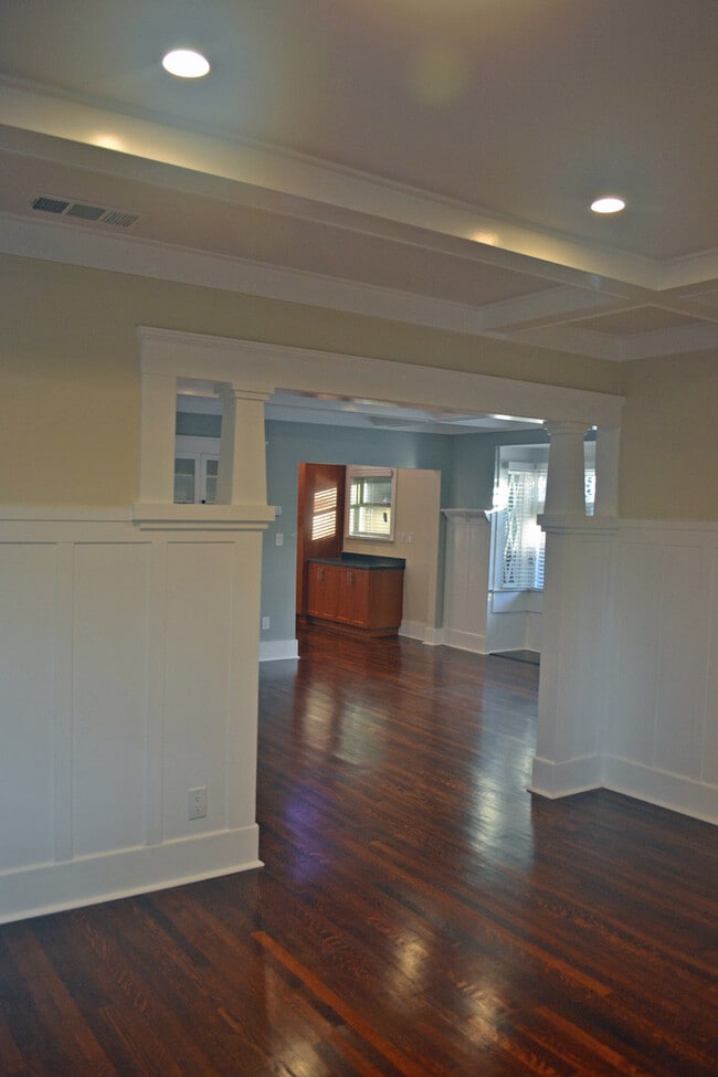 Building Photo - 3765 - 3767