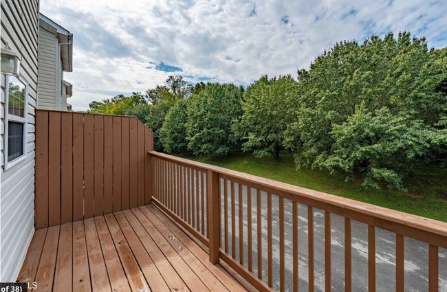 Foto del edificio - Now Available | 2 Bedroom 2.5 Bath | Bristol, TN