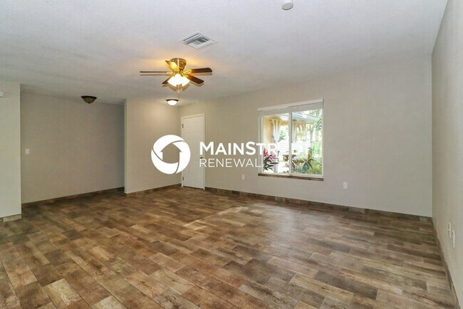 Foto del edificio - 3 Bedroom Pet-Friendly Home in Lakeland, F...