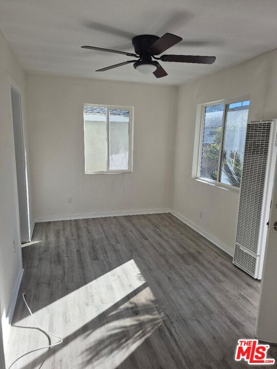 Foto del edificio - 15422 S Catalina Ave