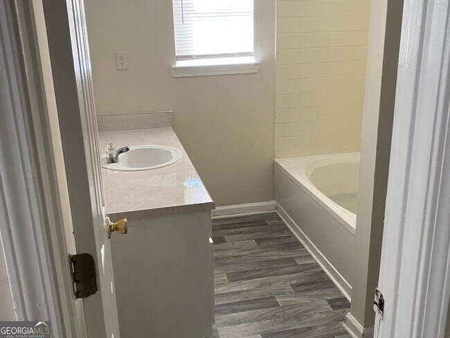 Foto del edificio - 4712 Jackam Ridge Ct