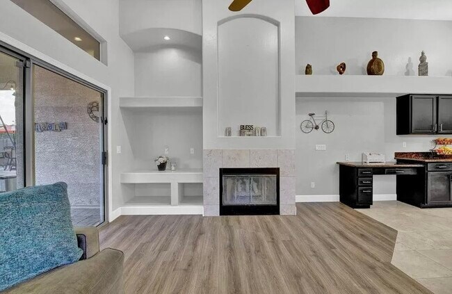 Building Photo - 2159 E Electra Ln