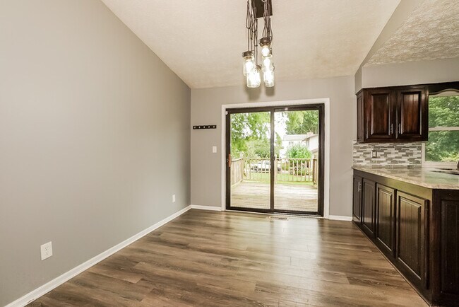 Foto del edificio - 371 Shenandoah Blvd