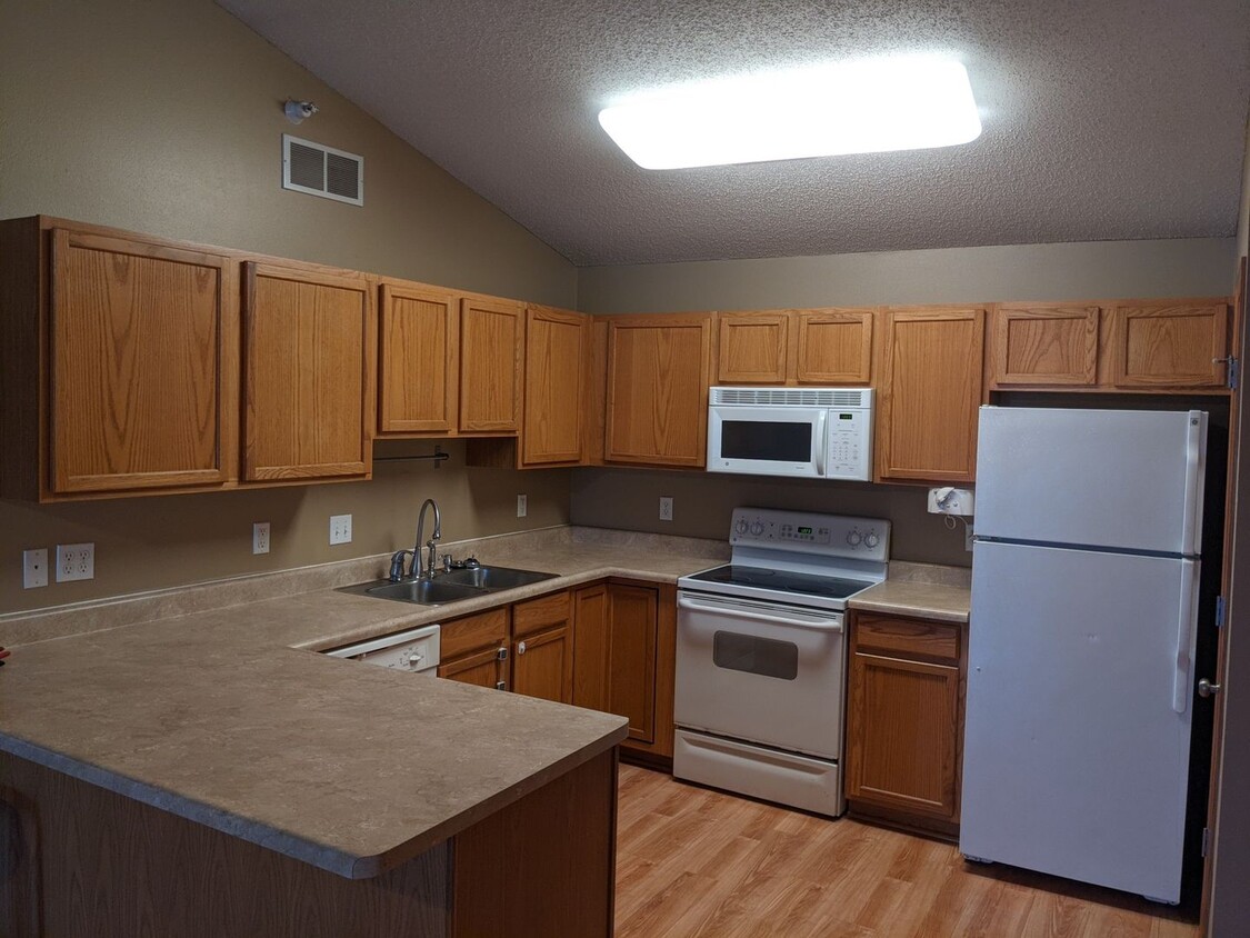 Foto principal - 2 bedroom, 2 bath condo in North Liberty