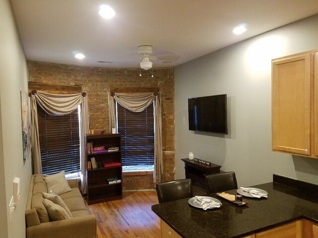 Primary Photo - 225 E 59th St