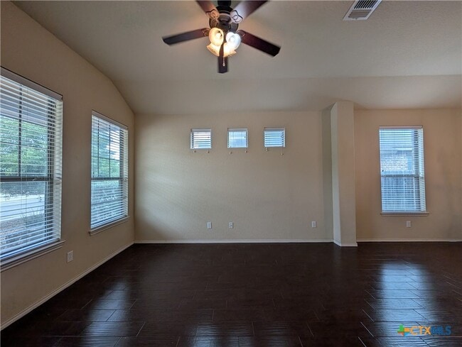Building Photo - 534 Creekside Cir