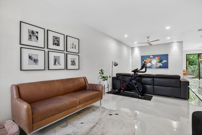 Foto del edificio - 4012 Devenshire Ct
