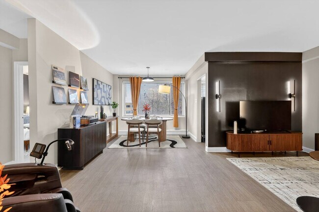 Foto del edificio - 1500 Arlington Blvd