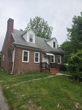 Building Photo - 24 Marconi St