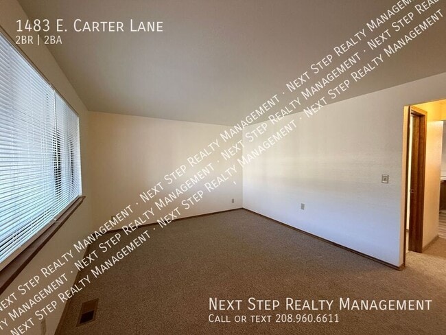 Building Photo - 1483 E Carter Ln