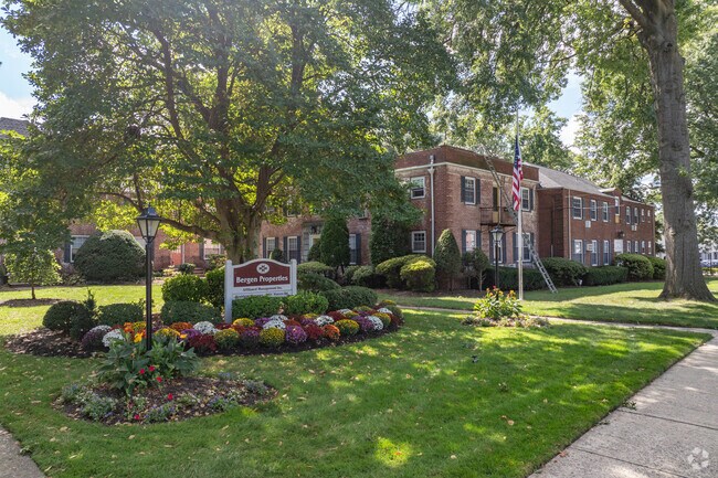 Foto del edificio - Bergen Properties