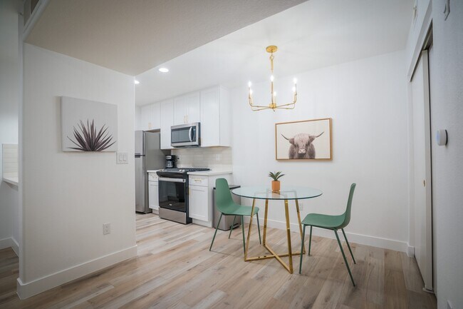 Foto del edificio - 7885 W Flamingo Rd