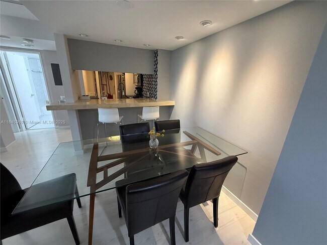 Building Photo - 770 Claughton Island Dr