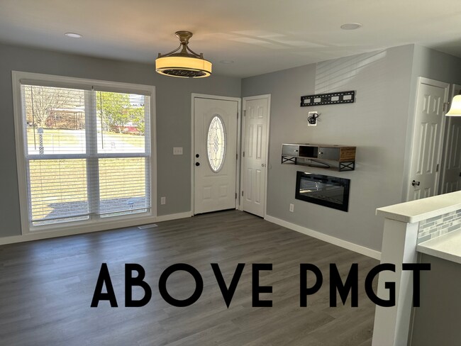 Foto del edificio - In Greer completely Renovated 3 bedroom - 2 bathroom Home