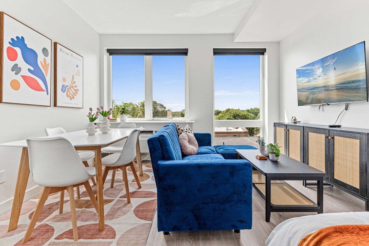 Foto principal - 4201 Nicollet Ave
