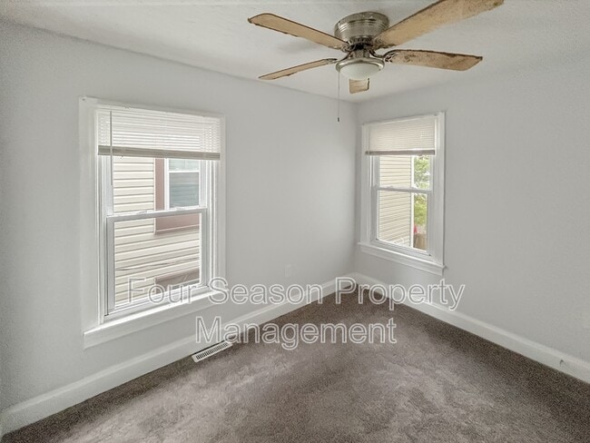 Foto del edificio - 336 S Locust St