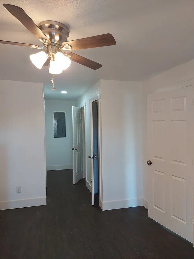 Foto del edificio - 18612 Baughman Dr