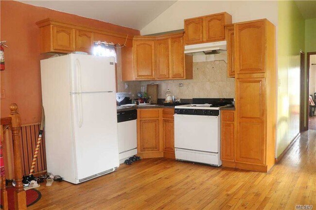 Foto del edificio - 150-32 Shore Ave