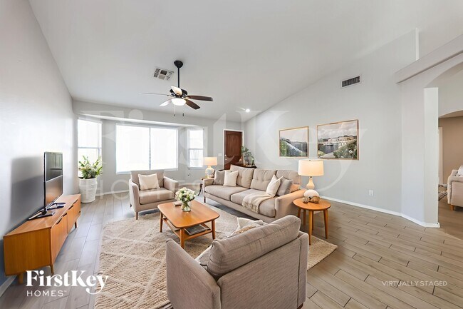 Foto del edificio - 8507 W Palm Ln