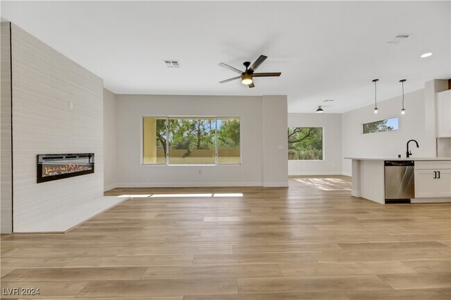 Building Photo - 1453 Bonner Springs Dr