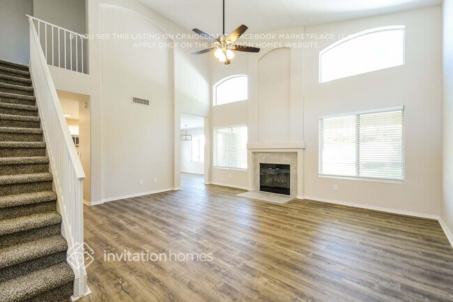 Building Photo - 7138 W Via De Luna Dr