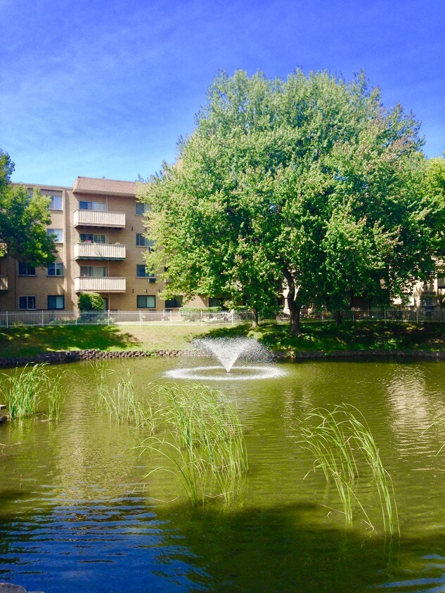 Photo - 290 N Westgate Rd (Mount Prospect, IL)