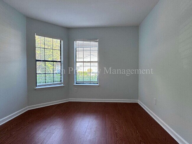 Foto del edificio - 1731 S 41st St