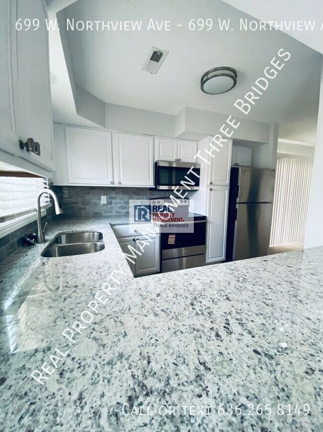 Foto del edificio - 699 W Northview Ave