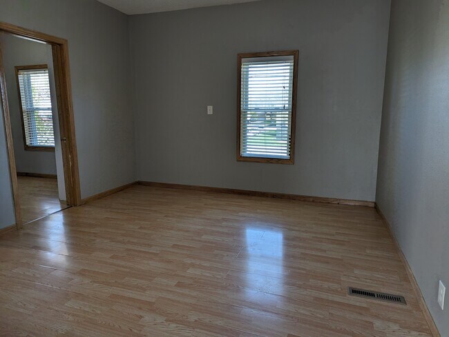 Living Room - 919 W Front St