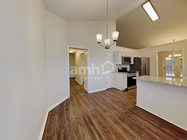 Building Photo - 525 Sterling Pointe Court