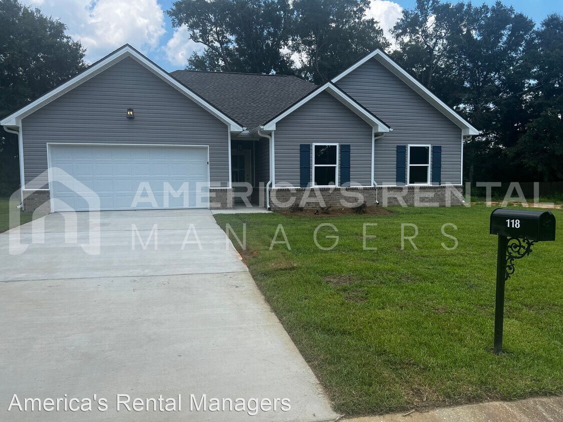 Primary Photo - 4 br, 2 bath House - 118 Marietta Street