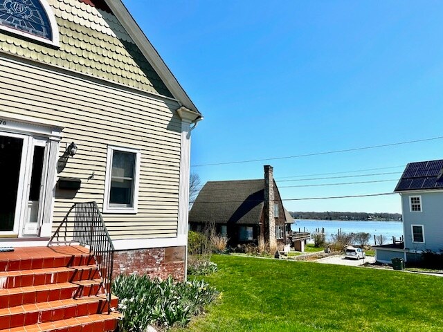 Outside view of Mystic river - 78 Front St
