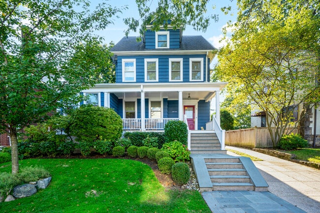 Building Photo - 5 Gerlach Pl