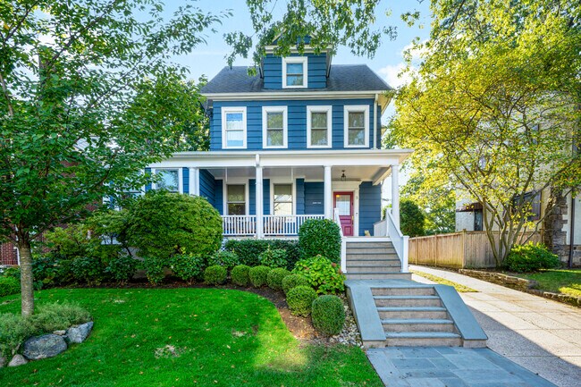 Foto del edificio - 5 Gerlach Pl