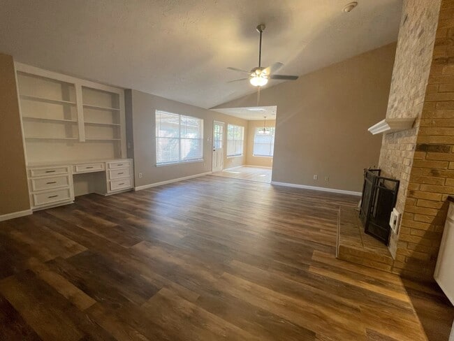 Foto del edificio - 3510 Rolling Terrace Dr