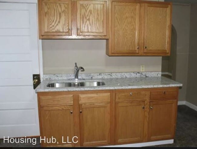Building Photo - 1221 Galtier St