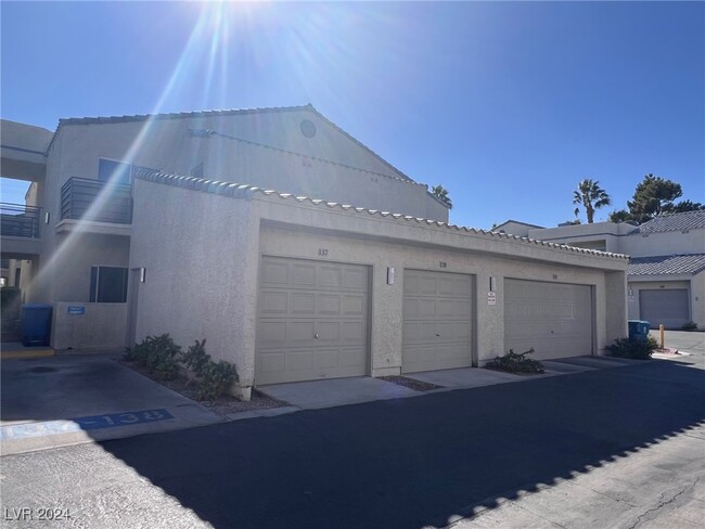 Building Photo - 6250 W Flamingo Rd