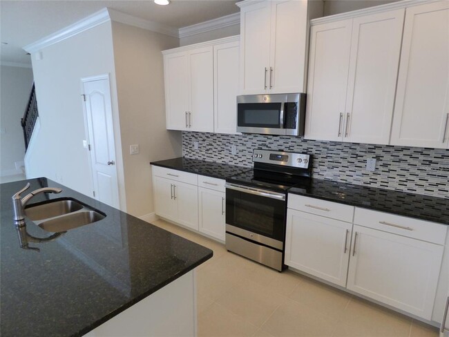 Foto del edificio - 7628 Aloma Pines Ct