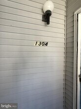 Building Photo - 1304 Berwyck Ct