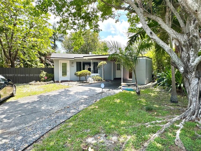 Foto del edificio - 1280 NE 38th St