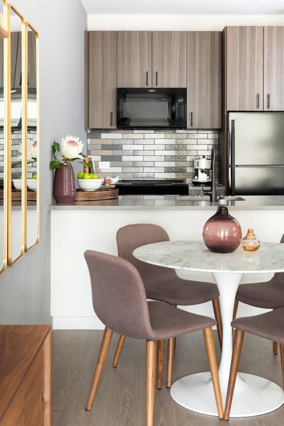 Primary Photo - 295J