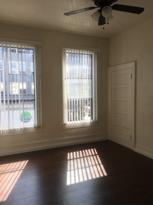 Primary Photo - 742 Market St