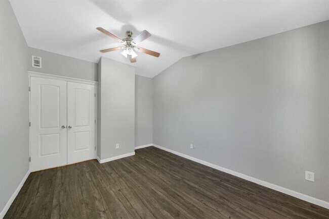 Foto del edificio - 2110 Wilcrest Dr