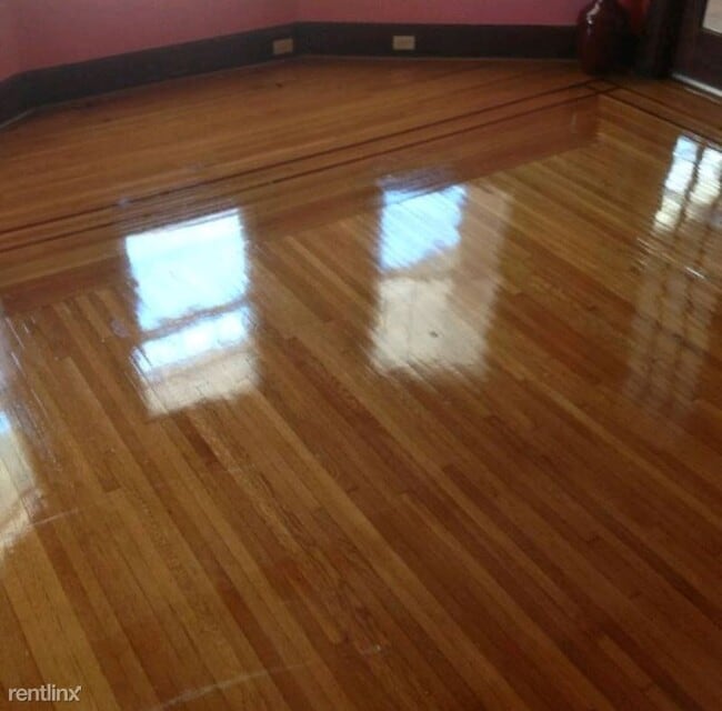 Building Photo - 5 br, 2 bath Townhome - 955 Dana Ave