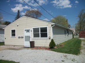 Building Photo - 114 Ohio St