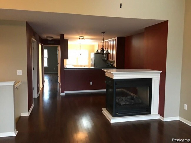 Building Photo - 474 Old Pine Way