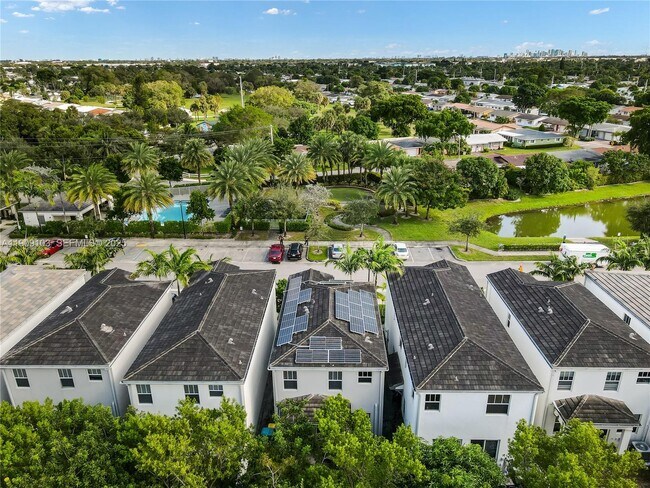 Foto del edificio - 4445 NW 48th Terrace