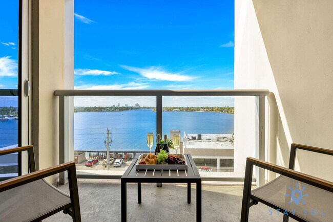 Foto del edificio - 777 N Ocean Dr