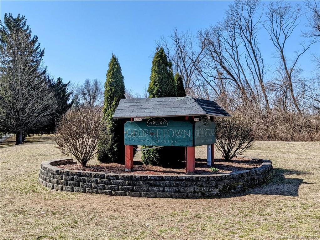 8 Bradley Cir Unit E, Enfield, CT 06082 Condo for Rent in Enfield, CT