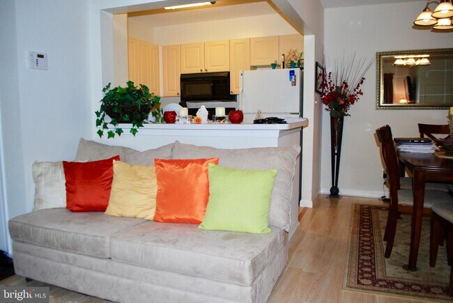 Foto del edificio - 20283 Beechwood Terrace